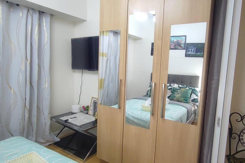 Aveline Suites Elite Rockwell View Acqua Private Residences Near Rockwell Makati Manila Esterno foto