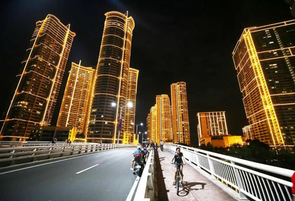 Aveline Suites Elite Rockwell View Acqua Private Residences Near Rockwell Makati Manila Esterno foto
